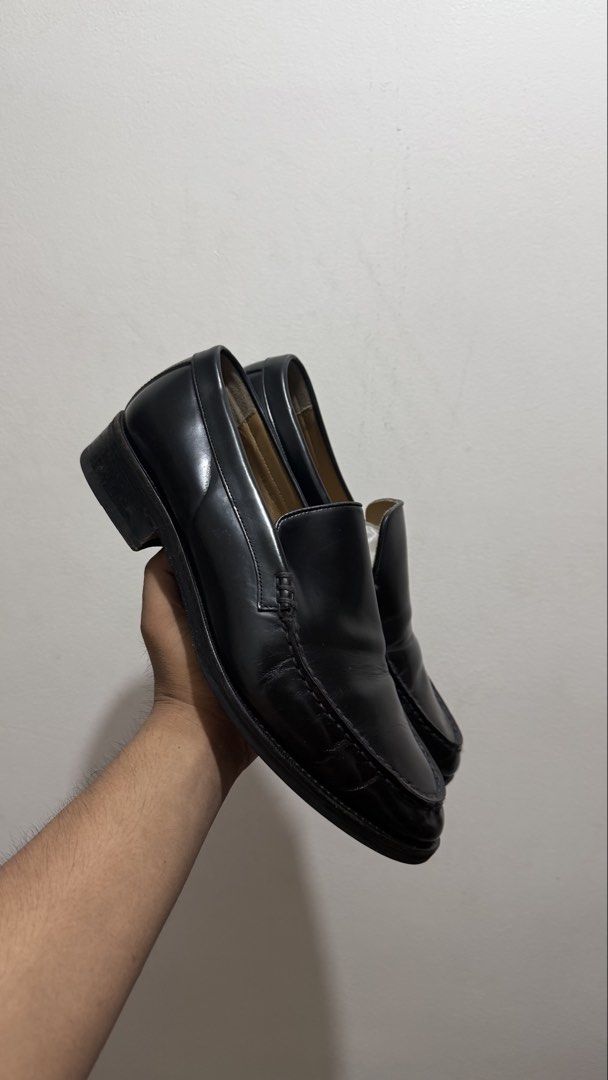 Soda loafers (Category: Casual Shoes) located in Koronadal. Submitted by johnapolen99551 (Listing ID 1461866511, Image 2). Description: In good condition Ship nationwide Negotiable .