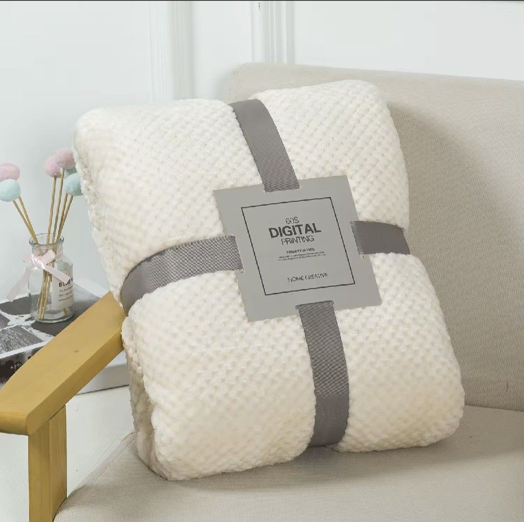 Soft Textured Cream Fleece Blanket (Category: Bedding & Towels) located in Manila. Submitted by olxph_163761783 (Listing ID 1461959800, Image 1). Description: - Super soft and cozy cream blanket - Textured waffle-like pattern - Neatly tied with a grey ribbon - Ideal for snuggling on the couch - Adds an extra layer of warmth to your bed - Perfect for chilly evenings Brand new Fluffy Fleece Luxury blanket Washed but unused Initially for airbnb but 