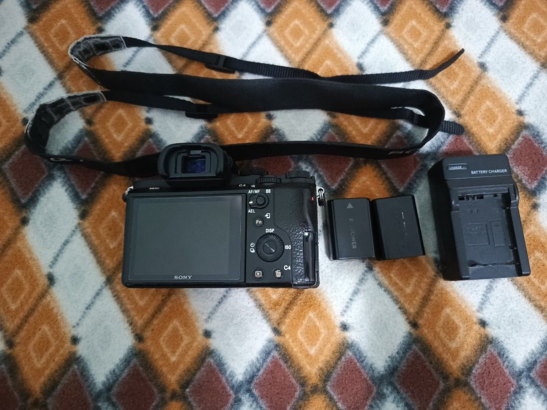 Sony Alpha a7 II Mirrorless body only (Category: Cameras) located in Manila. Submitted by jezmanree (Listing ID 1461998695, Image 2). Description: - Sony Alpha a7 II camera body - Original strap included - Two (2) batteries pero isama ko nayung Isang batt so 3 na - Battery charger - Clean sensor prefer meet up.