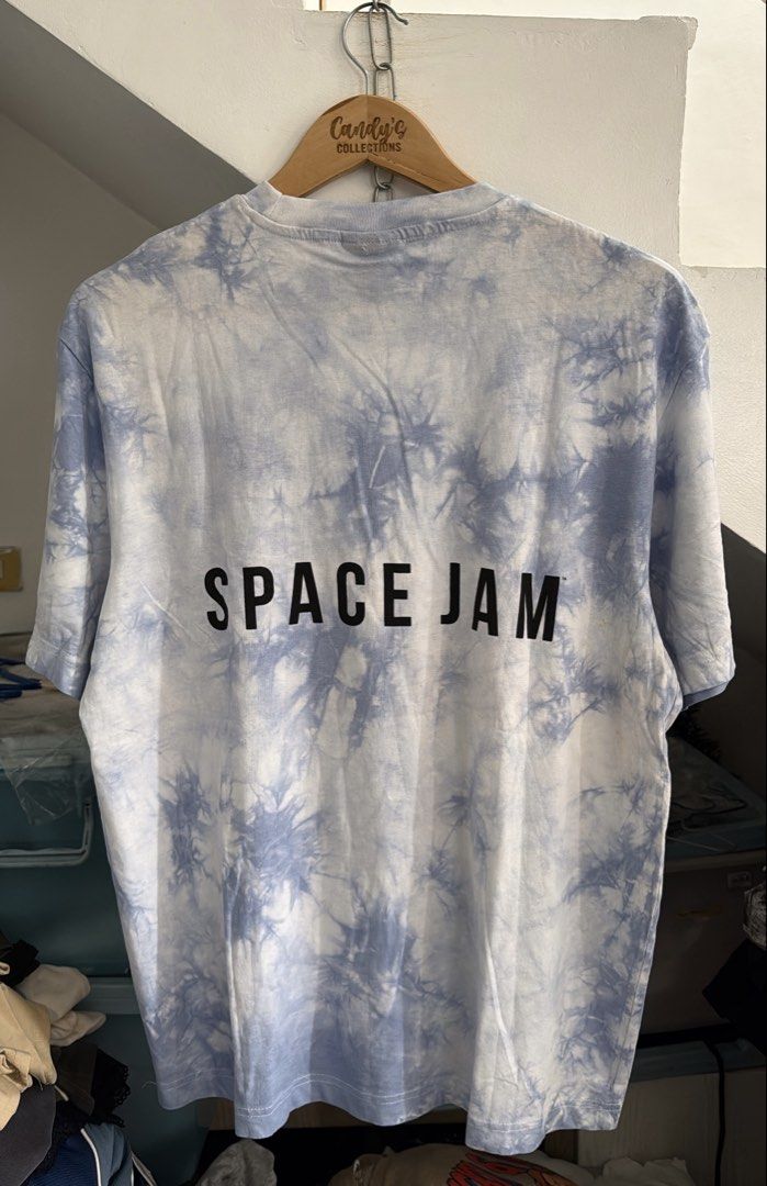 SPACE JAM: Bugs (Category: Tshirts & Polo Shirts ) located in Cavite. Submitted by handpickedshirts (Listing ID 1461805817, Image 3). Description: New, cut tags Small on tag Approx L27.5in W21.5in laid flat Actual photos.