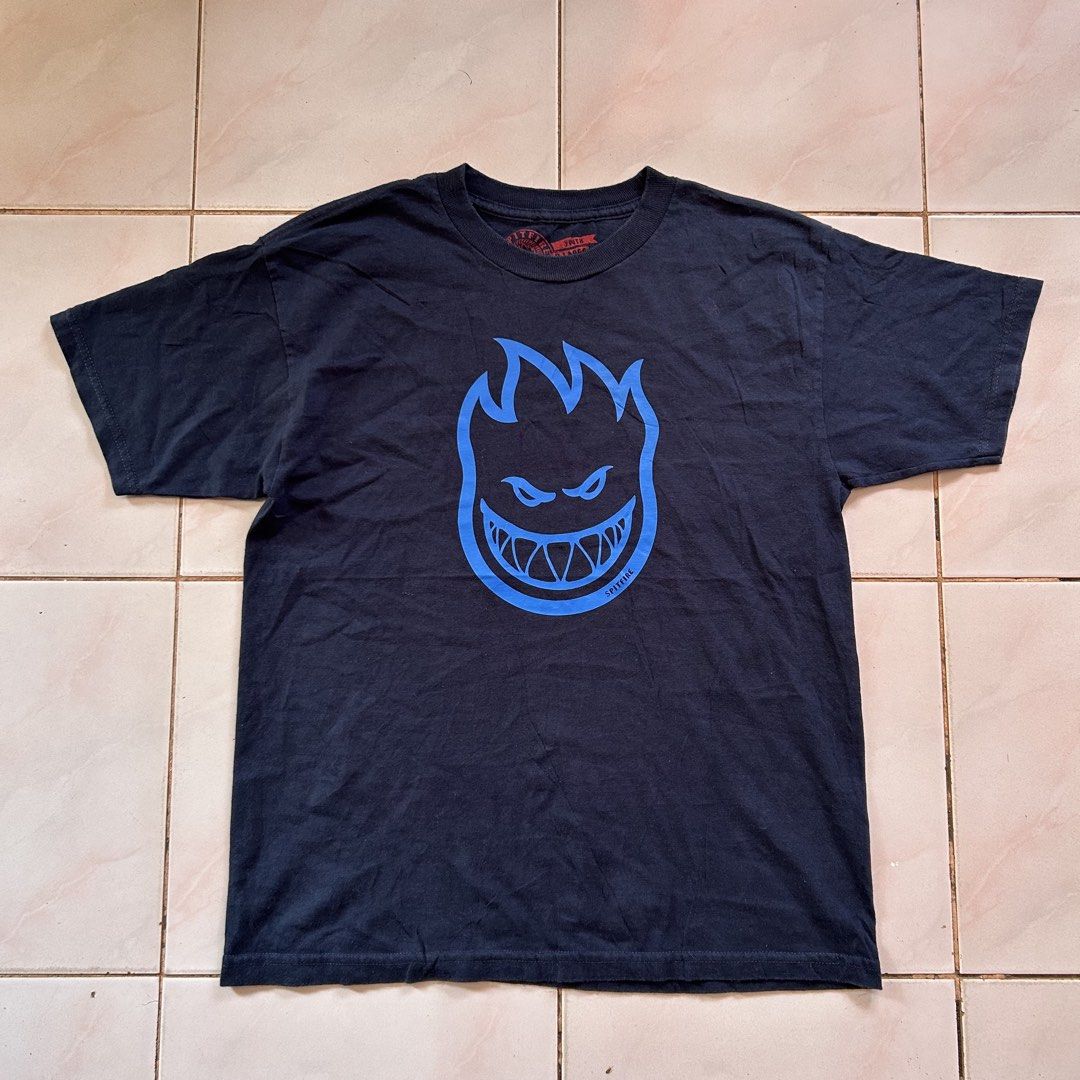 Spitfire tshirt 🔥 (Category: Activewear) located in Jinoba-an. Submitted by eegiboy (Listing ID 1461863824, Image 1). Description: Wts: Spitfire shirt youth xl best fit medium Dimes: 20/26 Excellent condition 550plussf dm me if interested Thankyou.