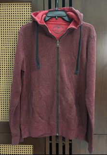 (Category: ) located in . Submitted by decluttercloset_niks (Listing ID 1461959414, Image 1). Description: .