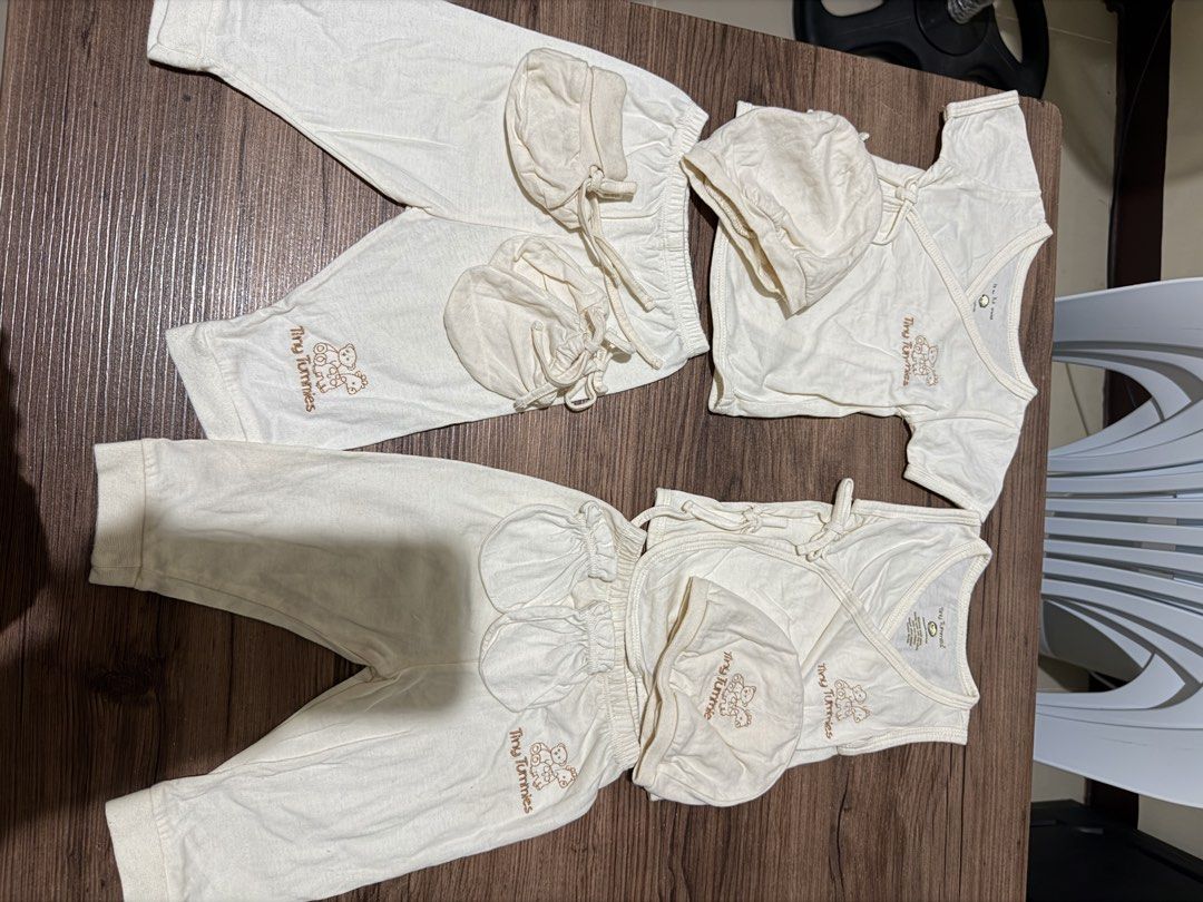 St Patrick (Category: Babies & Kids Fashion) located in Cagayan de Oro. Submitted by blessie32 (Listing ID 1461801983, Image 3). Description: Brands: St Patrick, tiny tummies, obi 200 per set only..