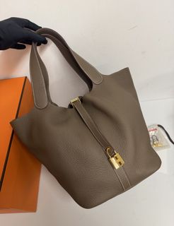 （分類：）位於 。 由 luxurybag_station 提交（商品編號 1461997303，圖片 1）。簡介： 。