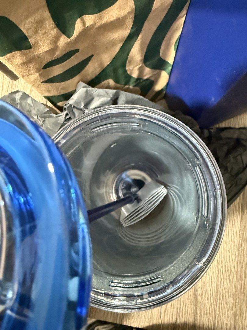 Starbucks Indigo Cold Cup with Box (Category: Water Bottles & Tumblers) located in Quezon City. Submitted by stoked1018 (Listing ID 1461889305, Image 3). Description: * Unused Starbucks indigo Cold Cup * Complete with its original box (intact with slight dirt). Ready to use or gift! * Capacity: 24 oz (710 ml) * Condition: 10/10 (Tumbler is brand new/unused) 📍 Location: Katipunan Extension, QC 🚚 Delivery: Buyer pays shipping 💳 Payment: GCash, B