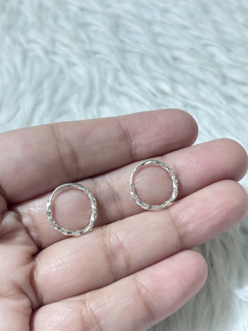 Sterling Silver Hoops Earrings (Category: Earrings) located in Paranaque City. Submitted by dalle_closet (Listing ID 1461855474, Image 3). Description: real silver.