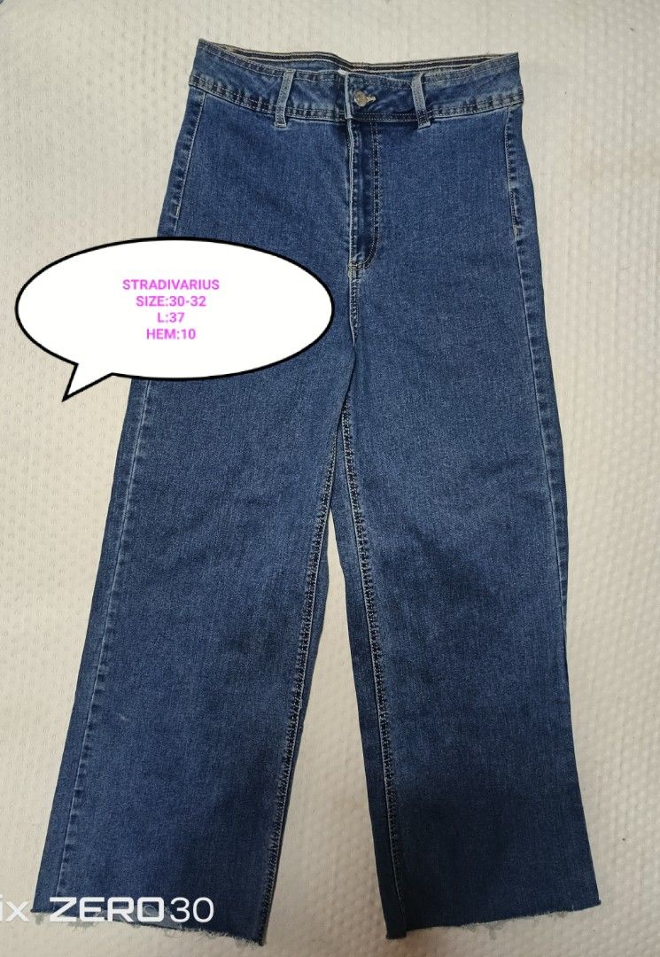 STRADIVARIUS WIDELEG JEANS 30-32 (Category: Jeans) located in Quezon City. Submitted by ahyaladyblue (Listing ID 1461966335, Image 1). Description: .