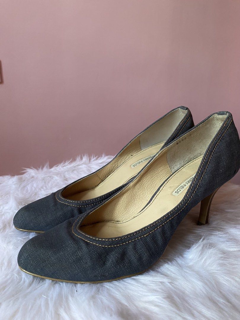 STRAWBERRY-FIELDS Denim Pumps Made in Japan (Category: Heels) located in Binmaley. Submitted by vanilla_style (Listing ID 1461817808, Image 3). Description: FULL DETAILS: Brand: Strawberry-Fields 🇯🇵 Origin: Made in Japan Size: 23 cm insole = JP 23 / EU 36 – 37 Heel Height: 3 inches (8cm) — elegant & comfortable height Material: Denim/chambray fabric upper, genuine leather insole Color: Dark wash denim blue with tan contrast stitching Style: Cla