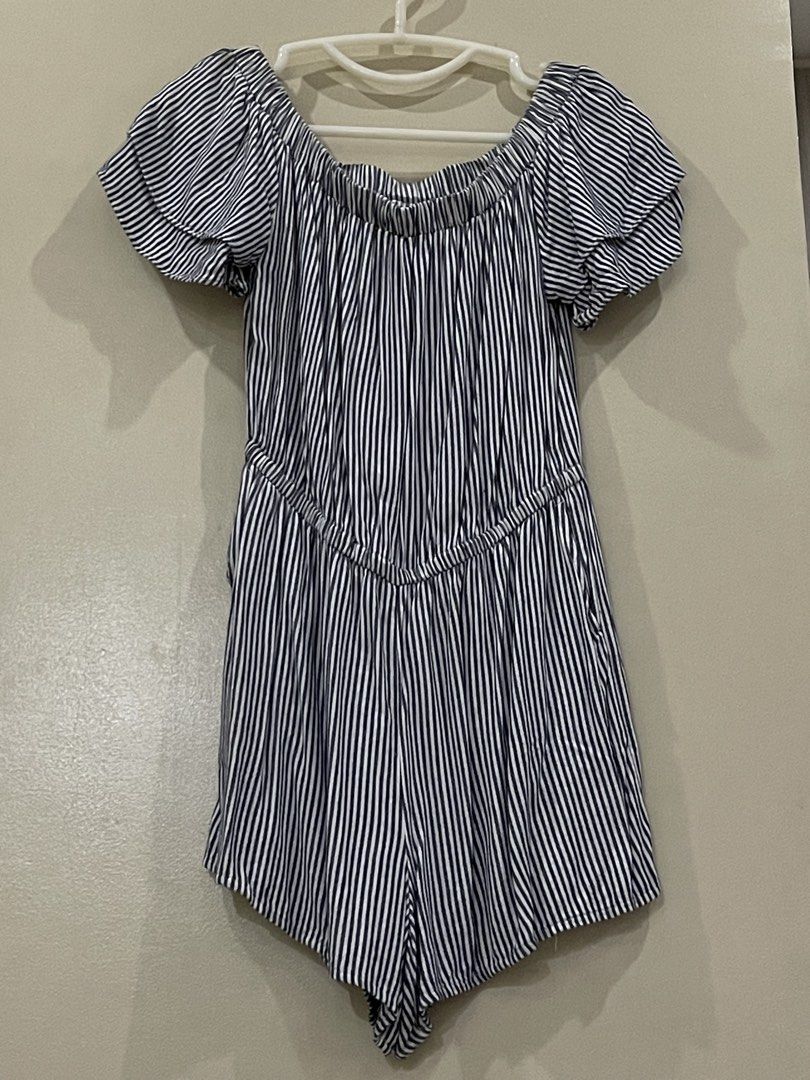 Striped cotton Romper (Category: Rompers) located in Manila. Submitted by shiezzels (Listing ID 1461974564, Image 1). Description: Old Navy Romper Medium on tag Can fit medium to semi-large Slightly stretchable. Off shoulder. Garterized waist part..