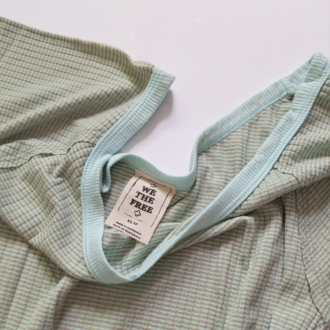 Striped Cropped Top |We The Free (Category: Blouses) located in Tarlac. Submitted by brownbasket (Listing ID 1461952244, Image 2). Description: Size: S-M Price + Sf MOP: Gcash | MariBank MOD: J&T.