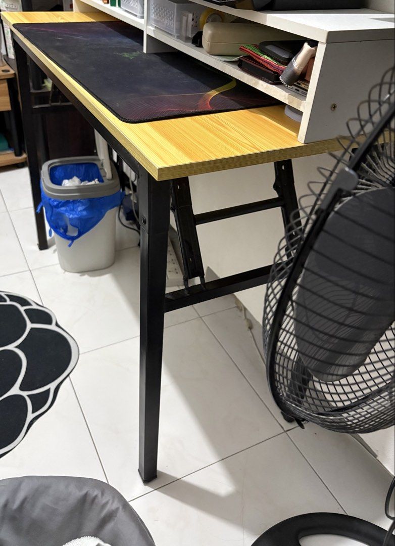 Study table / Computer table (Category: Tables & Sets) located in Manila. Submitted by nikkilodeonn (Listing ID 1461950987, Image 1). Description: .