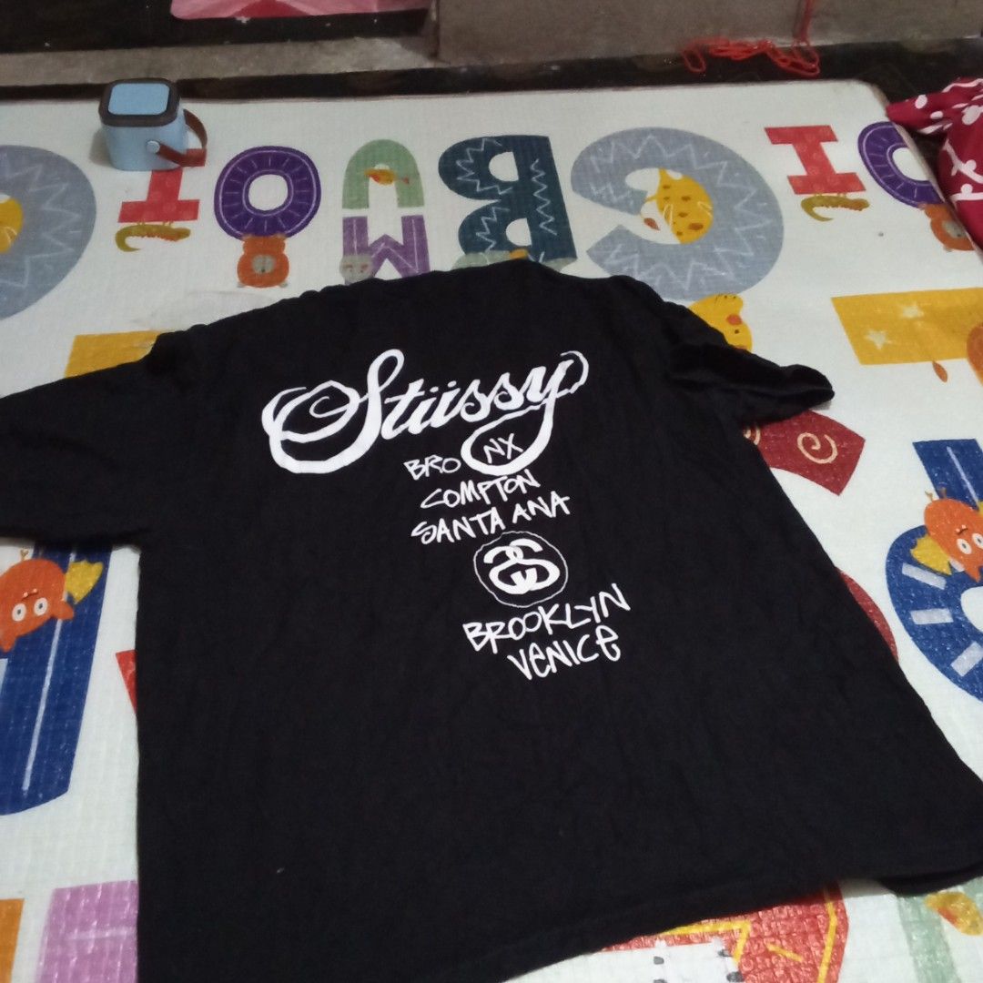 Stussy (Category: Formal Shirts) located in Manila. Submitted by tcbukay_zxc25 (Listing ID 1461950812, Image 3). Description: stussy world tour size large issue hairline.