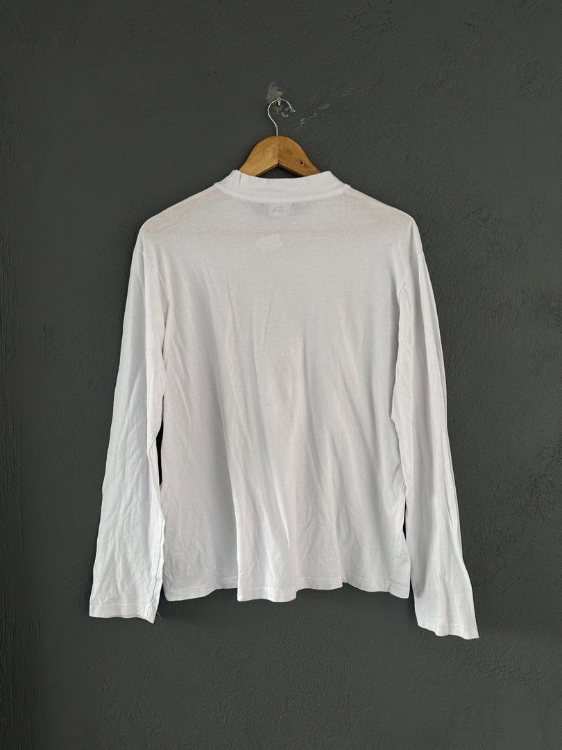 Stussy - N4 Sweater (Category: Coats, Jackets and Outerwear) located in Pasig City. Submitted by worn2wice (Listing ID 1461842403, Image 2). Description: Size Medium Measurements (in) Width 22 Length 26 Sleeve Length 23.5 Excellent condition Issue: one pinhole No copyright infringement intended. This post is for resale purposes only. All trademarks, logos, and brand names belong to their respective owners. .