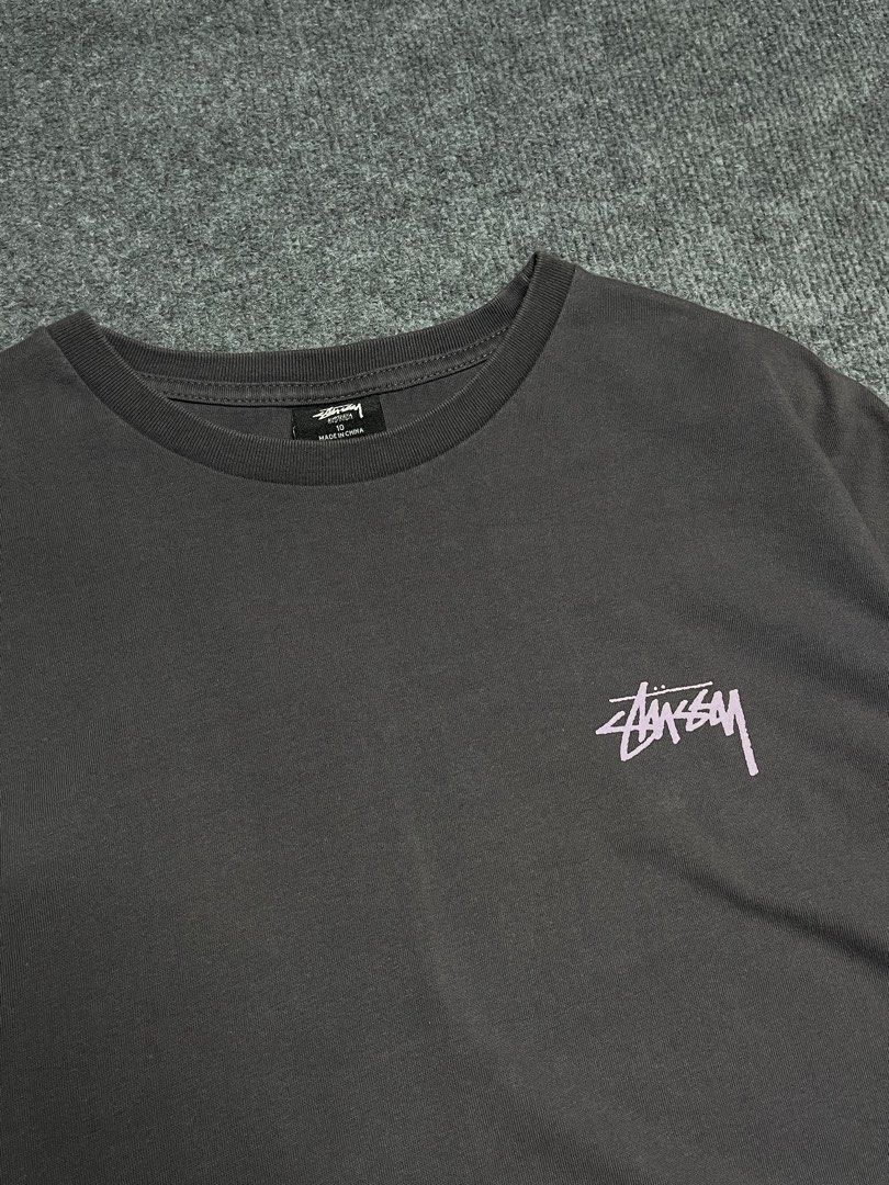 Stussy pair of dice (Category: Tshirts & Polo Shirts ) located in Angono. Submitted by thriftnalang (Listing ID 1461937967, Image 3). Description: Stussy Pair Of Dice Heavyweight Relaxed T-Shirt Charcoal Large Width 24 | Length 28 Very good condition Minimal hairline on the dice only!.