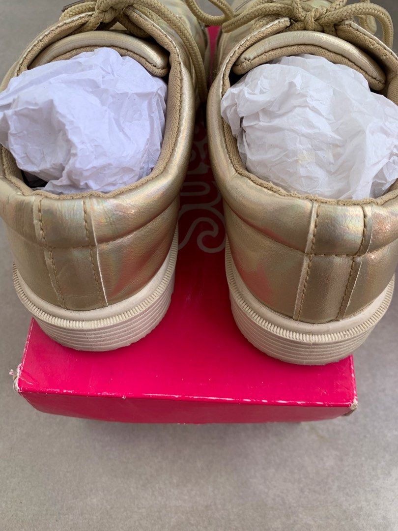 Sugar kids Gold Shoes (Category: Babies & Kids Fashion) located in Paranaque City. Submitted by famsale2016 (Listing ID 1461849731, Image 3). Description: -24cm ountsole -Like new. Worn only once ng anak ni madam sa isang event. It just needs cleaning..