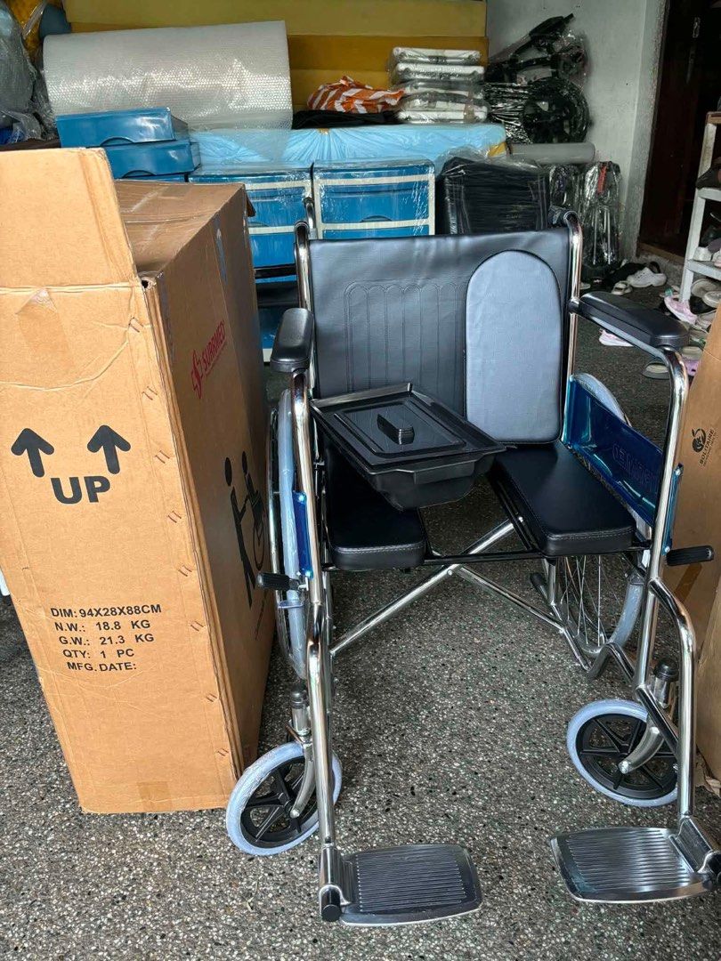 SUMMERMED Wheelchair with Commode Seat (Category: Medical Supplies & Tools) located in Manila. Submitted by rosel2001 (Listing ID 1461831541, Image 1). Description: - SUMMERMED wheelchair with commode seat attachment - Durable chrome frame - Large rear wheels for stability, smaller front wheels for maneuverability - Adjustable footrests for customized comfort - Box dimensions: 94x28x88cm - Gross weight: 21.5kg - Net weight: 18.8kg - One piece inc