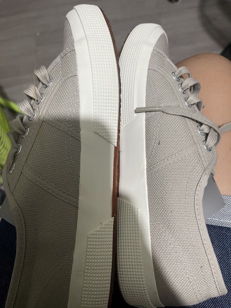 Superga 2750 Cotu Classic Light Grey Canvas Sneakers (Category: Sneakers) located in Quezon City. Submitted by ajc3009 (Listing ID 1461890346, Image 1). Description: - Brand: Superga - Model: 2750 Cotu Classic - Color: Light Grey - Size: 40 EU - Material: Durable Canvas - Design: Classic lace-up with iconic Superga rubber sole - Features: Comfortable, versatile for everyday wear - Style: Great for casual outfits.