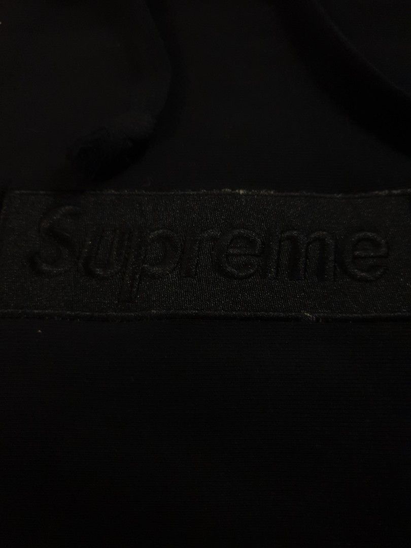 Supreme bogo hoodie black (Category: Luxury Apparel) located in San Fernando. Submitted by retro.district. (Listing ID 1461992086, Image 3). Description: - Supreme Bogo hoodie - Size: Small (20x27) - Condition: Excellent - no issue - Color Rate: 9.5/10.