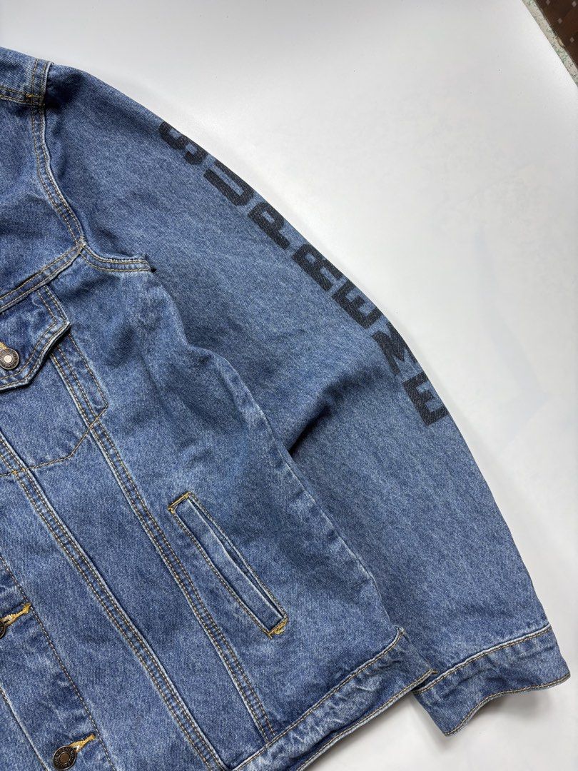 SUPREME DENIM JACKET (Category: Coats, Jackets and Outerwear) located in Angeles City. Submitted by driptee_ph22 (Listing ID 1461871820, Image 3). Description: SUPREME DENIM JACKET Width-21.5 Length-26.5 ₱1500.