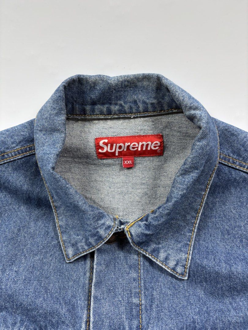 SUPREME DENIM JACKET (Category: Coats, Jackets and Outerwear) located in Angeles City. Submitted by driptee_ph22 (Listing ID 1461871820, Image 2). Description: SUPREME DENIM JACKET Width-21.5 Length-26.5 ₱1500.
