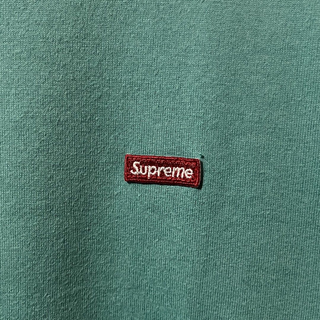 SUPREME SMALL BOX LOGO TEE (Category: Activewear) located in Naga. Submitted by goodfinds_only.v1 (Listing ID 1461862549, Image 3). Description: FOR SALE -SUPREME SMALL BOX LOGO TEE SIZE:LARGE MEASUREMENTS WIDTH:23 INCHES LENGTH:30 INCHES COLOR RATE:9/10 COLOR MAY VARY DUE TO LIGHTNING EXCELLENT CONDITION NO FLAWS DM ME TO PURCHASE! LOCATION:NAGA CITY BICOL.