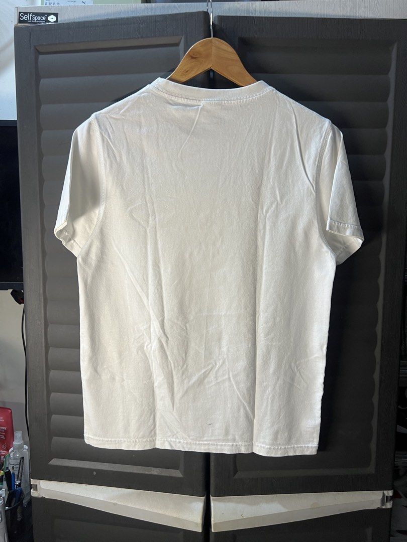 Supreme x Kermit (Category: Tshirts & Polo Shirts ) located in Angono. Submitted by odd.fitt (Listing ID 1461985525, Image 2). Description: Small 19W 25.5L Yellow stains.