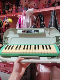 (Category: ) located in . Submitted by sinister_thrifts (Listing ID 1461895867, Image 1). Description: .