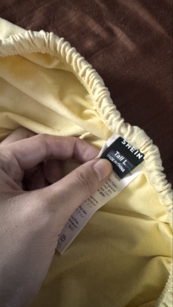 sweatpants 25-30 (Category: Other Bottoms) located in Pasig City. Submitted by ce_16 (Listing ID 1461895535, Image 3). Description: never used.