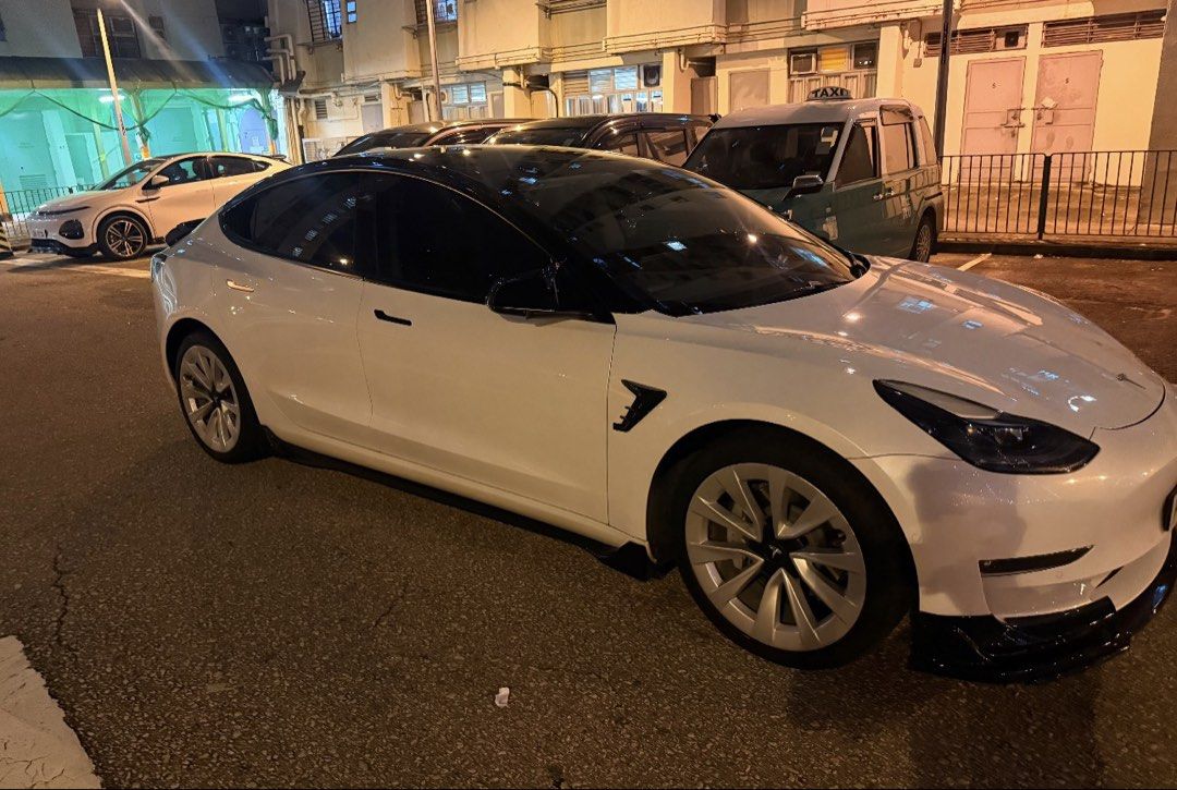 Tesla Model 3 Dual motor long range Auto （分類：車輛放售）位於 Hong Kong。 由 offmarketshopping 提交（商品編號 1461840405，圖片 3）。簡介： 2021 model dual motor long range model 3 1 owner Permit until next year 31 august 2027 204,•••km Fully maintained new tyres Autopilot Interior lights installed New tires and new battery installed 。