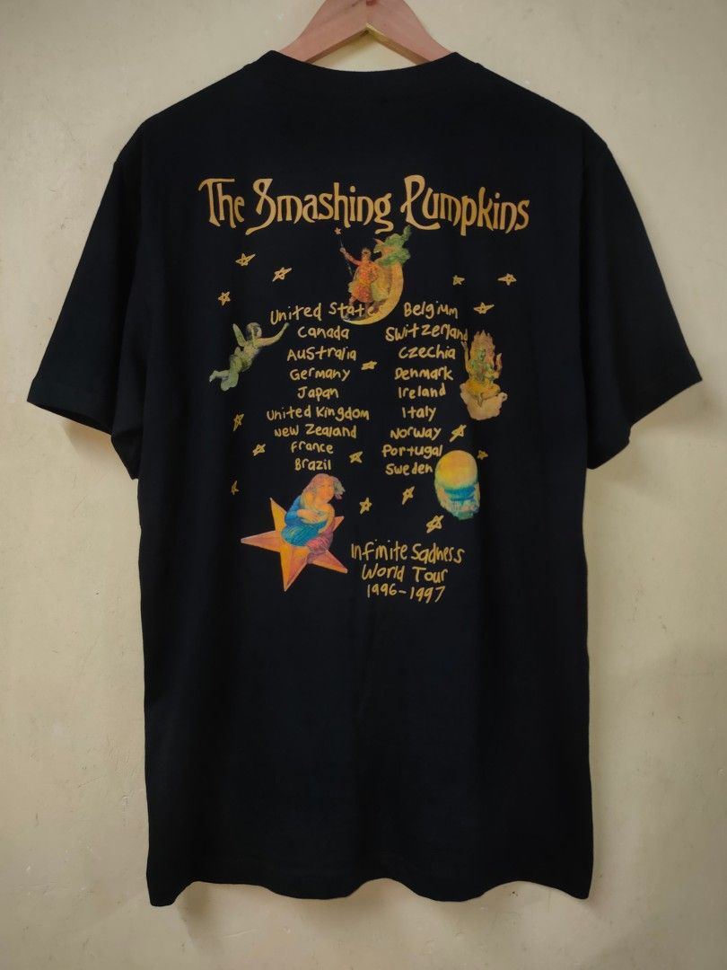The Smashing Pumpkins (Category: Activewear) located in Cebu City. Submitted by richardvbaesa (Listing ID 1461850862, Image 2). Description: The Smashing Pumpkins Size Large 22x29 580 .