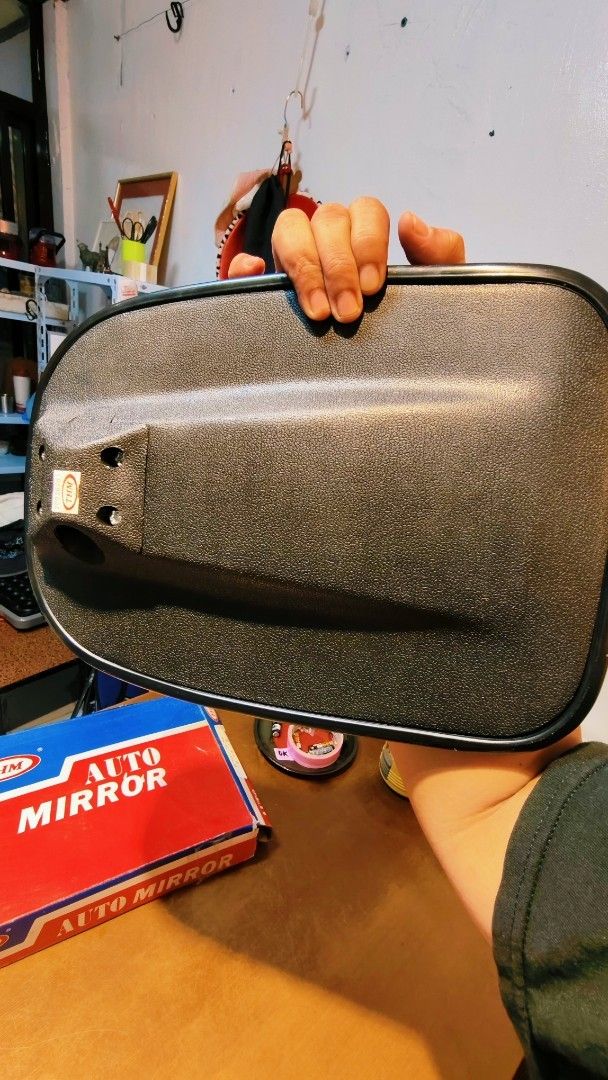 THM Auto Mirror & Electric Griddle Set (Category: Cookware & Accessories) located in Bulacan. Submitted by babz30261 (Listing ID 1461927704, Image 2). Description: - THM Auto Mirror: Brand new, still in its original box. - Electric Griddle: Features a thermostat with self-control settings from 0 to 5. - Versatile Cooking: Includes both a ribbed section and a flat section for diverse culinary options. - Ideal for: Grilling and cooking a wide varie