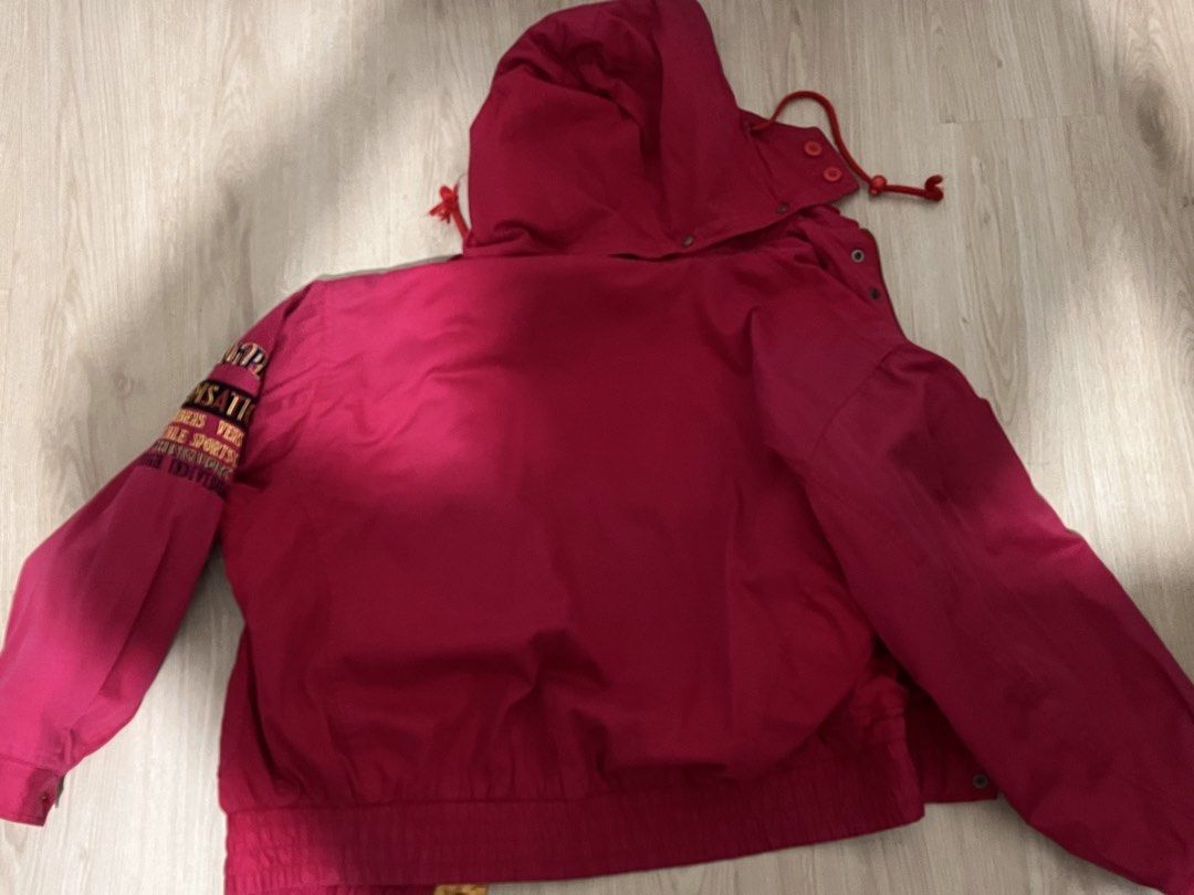 Thrifted Vintage Jacket (Category: Coats, Jackets and Outerwear) located in Muntinlupa City. Submitted by calebsfinds (Listing ID 1461885074, Image 2). Description: .