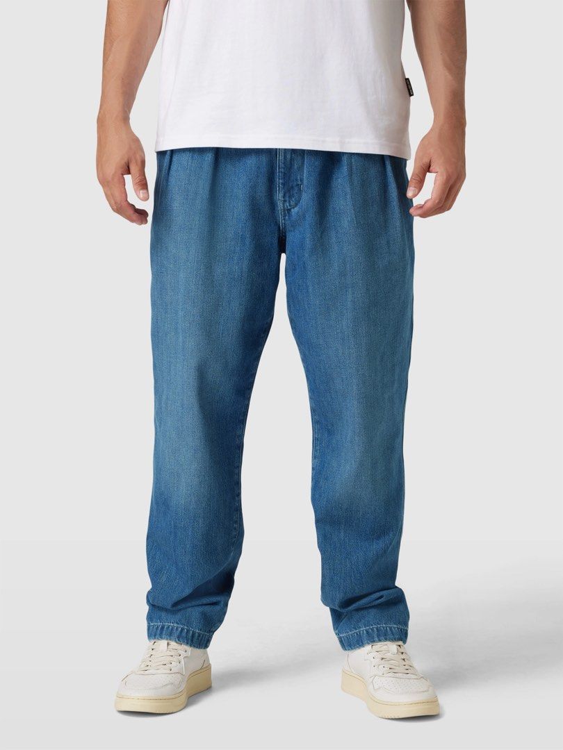 Tommy Hilfiger Ruscan Relaxed Fit Jeans 34/32 (Category: Jeans) located in Cainta. Submitted by itsindigoo (Listing ID 1461936070, Image 1). Description: - AuthenticTommy Hilfiger (Bought for 5k) - Fit: Relaxed - Size: 34/32 (Actual: Waist is 34”, Length is 42”) - Features: Pleated front - Condition: Please check photos for details, see photos as well for WW.