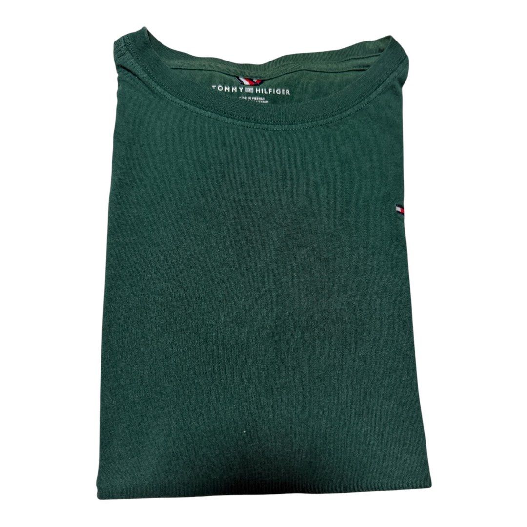 Tommy Hilfiger top (Category: Babies & Kids Fashion) located in Lipa City. Submitted by lifestyled (Listing ID 1461852354, Image 2). Description: Tommy Hilfiger green shirt Size L (12-14) Aa-16” L- 21.5” Color rate 7/10 💯 Authentic.