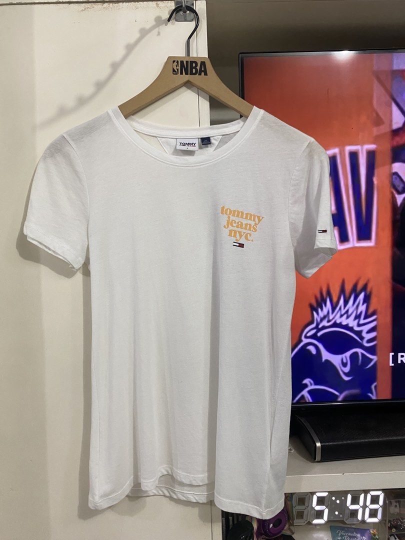 Tommy hilfiger tshirt (Category: Shirts) located in Santa Maria. Submitted by jordangail (Listing ID 1461918963, Image 1). Description: 19x25 Super lambot nng tela Manipis lang Original Mine na Gcash Jnt God bless.