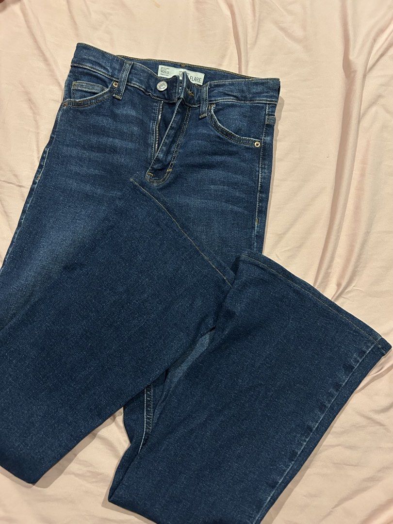 Topshop Jamie Flare Jeans (Category: Jeans) located in Las Pinas. Submitted by skyeeyks (Listing ID 1461948572, Image 1). Description: Best for 24-26 waist Perfect for height 5-5'2.