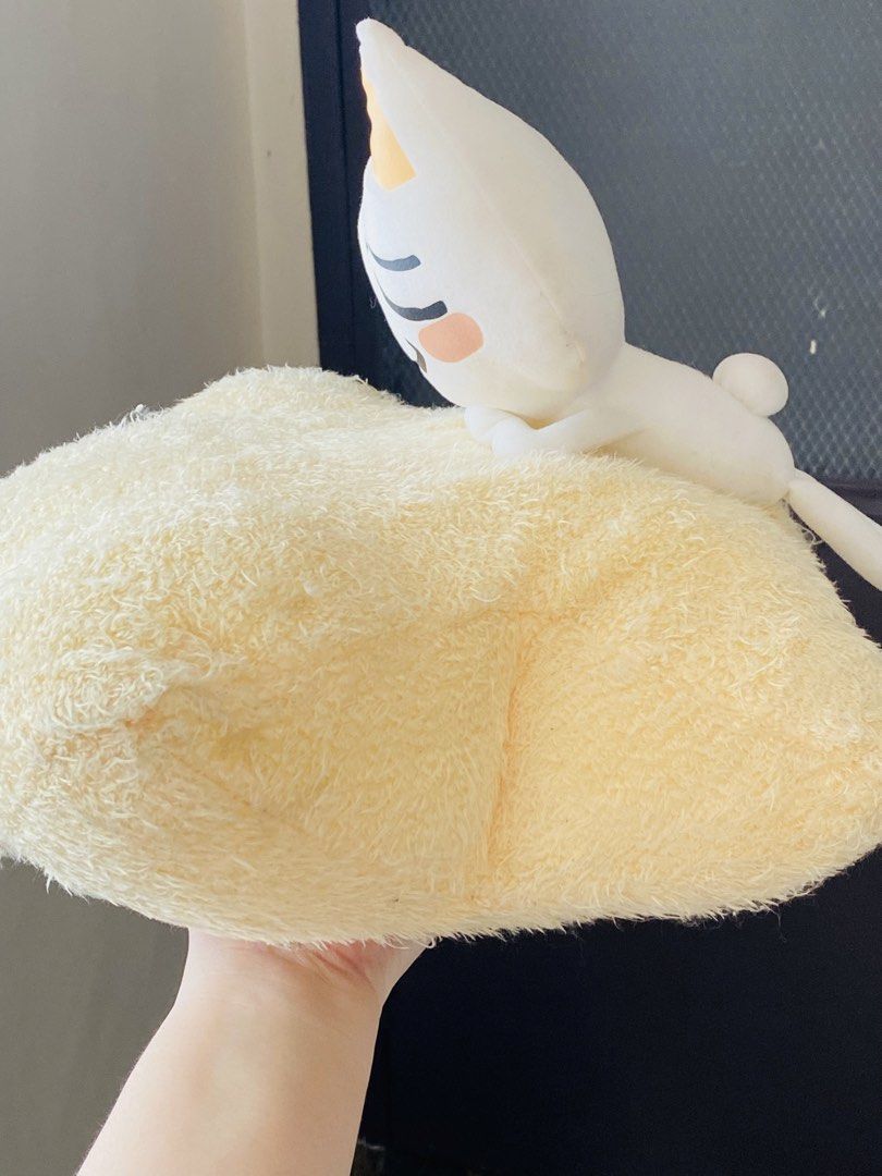 Toro Inoue face cushion plush (Category: Plushies & Soft Toys) located in Manila. Submitted by kawaii_omocha_est2020 (Listing ID 1461880357, Image 2). Description: ✅ Mine Now, Pay Now ✅ Please check all photos for complete details. ✅ Please manage your expectations, most items are preloved and not for those who are sensitive about condition. ✅ Actual color may vary due to lighting conditions. ✅ Due to limited reply quota, I will only entertain se