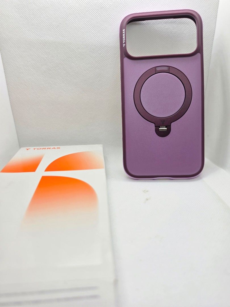 Torras rugged case for iphone 18 pro max (Category: Cases & Sleeves) located in Las Pinas. Submitted by jhered (Listing ID 1461821115, Image 2). Description: Sale Brandnew Original With magsafe Sale for 4000 Las pinas area.