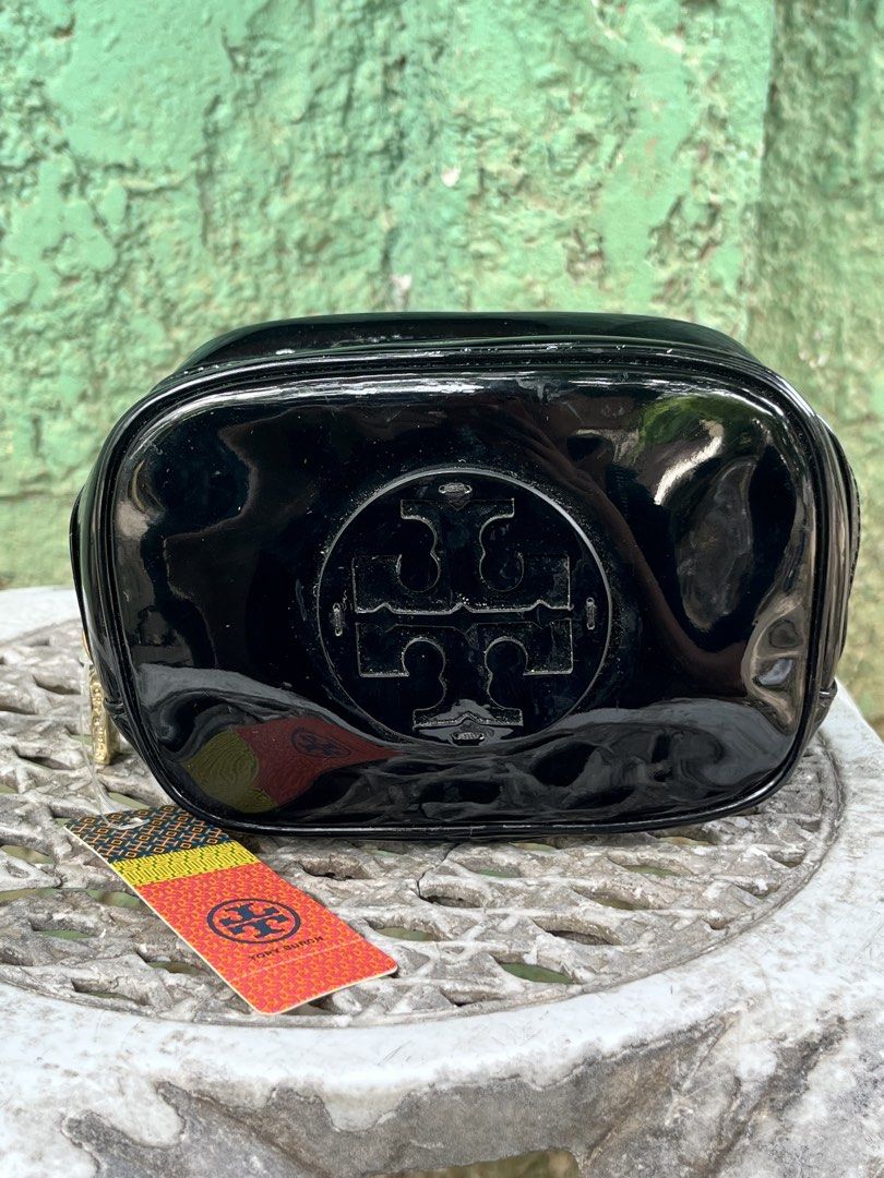 Tory Burch (Category: Purses & Pouches) located in Cagayan de Oro. Submitted by prelovedukayukaybags_cdo (Listing ID 1461909870, Image 1). Description: .