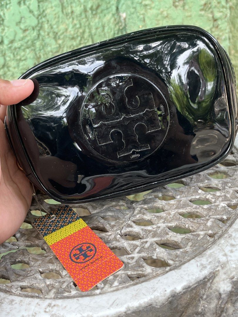 Tory Burch (Category: Purses & Pouches) located in Cagayan de Oro. Submitted by prelovedukayukaybags_cdo (Listing ID 1461909870, Image 2). Description: .