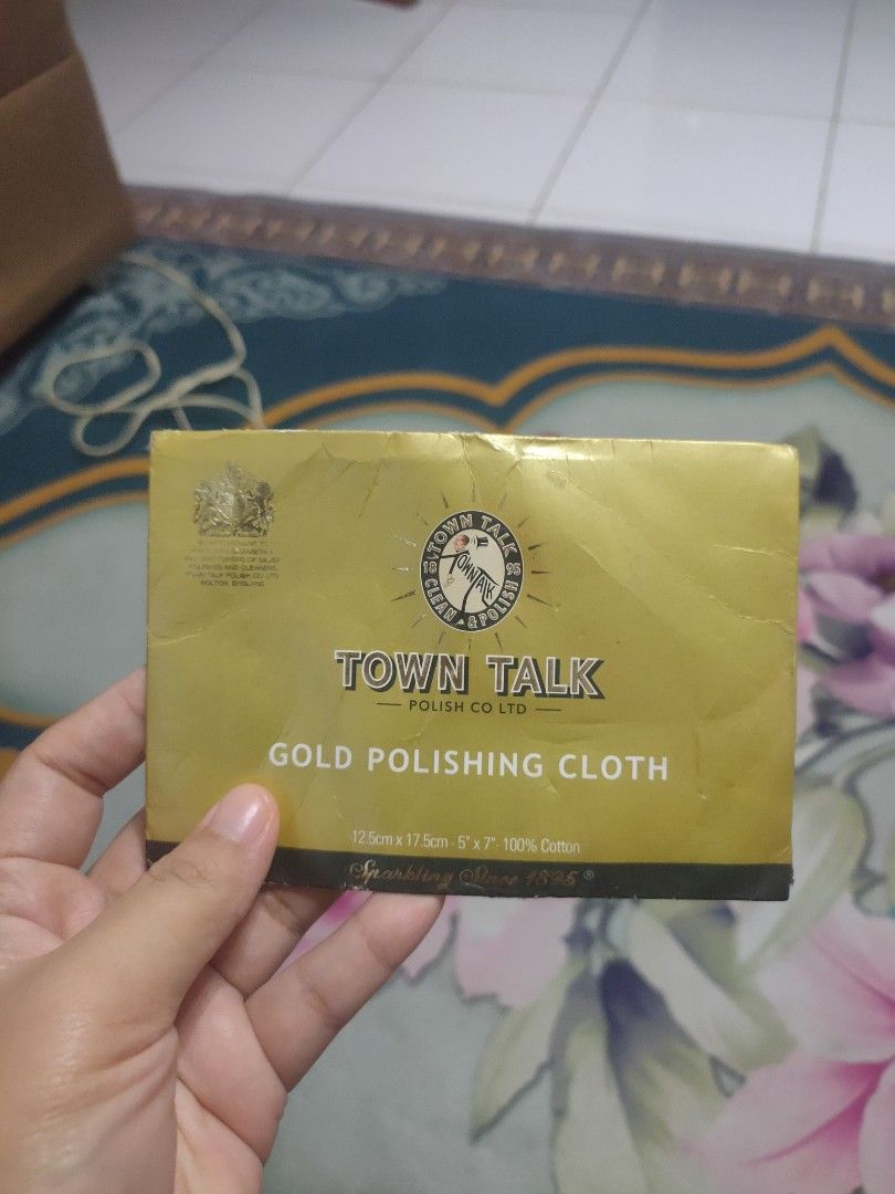 Town Talk Gold Polishing Cloth (Category: Announcements) located in Tayug. Submitted by quennyscollection (Listing ID 1461833920, Image 1). Description: - Original Town Talk Gold Polishing Cloth - Material: 100% Cotton - Perfect for keeping gold jewelry sparkling - Trusted quality since 1856.