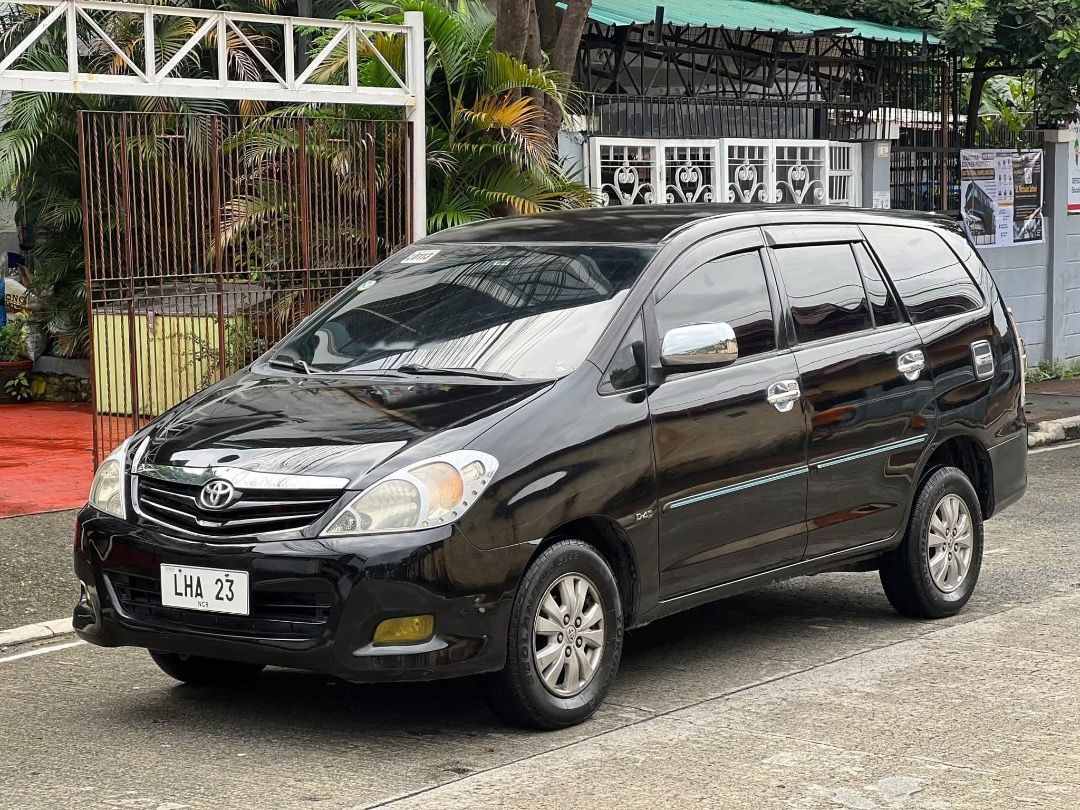Toyota Innova (Category: Used Cars) located in Caloocan City. Submitted by akyl17 (Listing ID 1462027024, Image 1). Description: TOYOTA INNOVA G D4D🔥 diesel TOP OF THE LINE PERSONAL USE PERSONAL PLATE NUMBER NEW WHITE PLATE ORIG FROM LTO TESTED IN LONG DRIVE REGISTERD TILL 2027‼️ 8 seaters dual srs airbag automatic transmission good shifting no delay good engine super tipid sa diesel good suspension walang kalampag digital climate control cool a