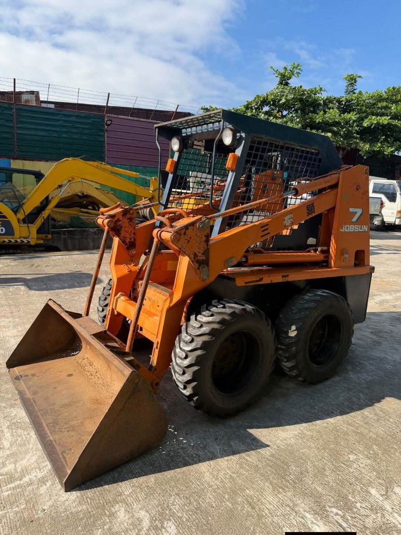Toyota skidloader (Category: Industrial Equipment) located in Manila. Submitted by joemelynas44875 (Listing ID 1461851868, Image 1). Description: Toyota 2SD7K skidloader 2,000+hrs 3 cylinder 0.5cbm Japan surplus Free fully recondition Free repaint and upholstery With 1 month warranty for pump and engine 09267665558.