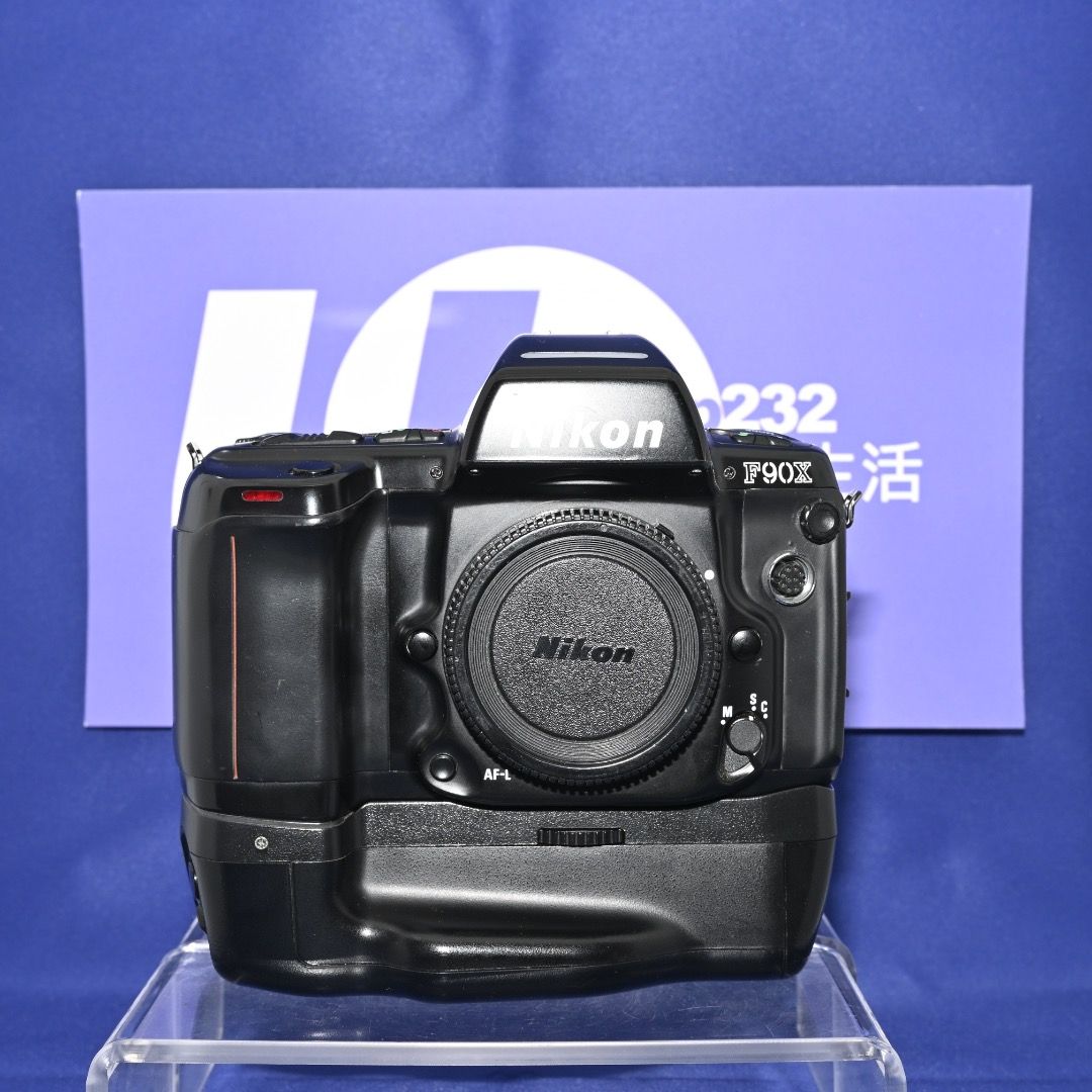 『Trade In優惠』菲林相機 Nikon F90X 半專業級 可使用現代鏡頭 單反相機 自動對焦 自動過片回片 F-Mount Not F6 F5 F80 FM2 FE2 FTN （分類：相機）位於 Hong Kong。 由 u_.life 提交（商品編號 1461878105，圖片 2）。簡介： ☆本店設有trade in服務, 有興趣歡迎查詢 ☆☆如要留貨，請留下聯絡資料 ☆☆☆有興趣可以到門市選購 交收地點可互就, 旺角地鐵站/門市交收或鐵路沿線 交收時間為11pm-8pm, 其他時間可以相議 有興趣歡迎PM查詢或可以致電：9774 3543 / 2381 4444 Whats App：9774 3543 本店接受現金, 轉數快, EPS 支出 另有信用卡, 八達通, 支付寶, Wechat pay, Payme 支付方式 二手相機及鏡頭可享有三個月保用 本店地址： Shop 232, Sim City , 47-51 Shan Tung Street , Mong Kok ,