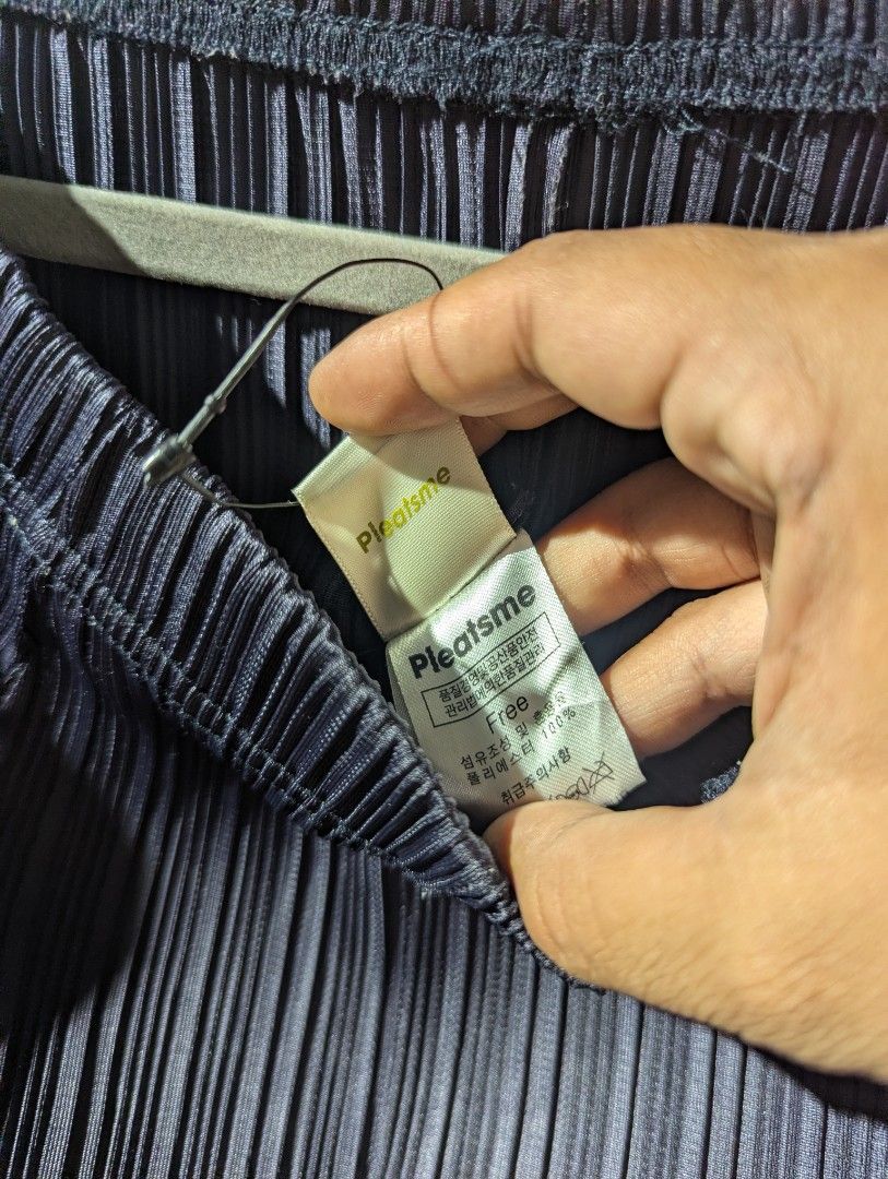 Trouser pleatsme (Category: Other Bottoms) located in Mabalacat. Submitted by samberr1827 (Listing ID 1461985111, Image 3). Description: .