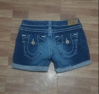 (Category: ) located in . Submitted by THRIFTHITS (Listing ID 1461977567, Image 1). Description: .