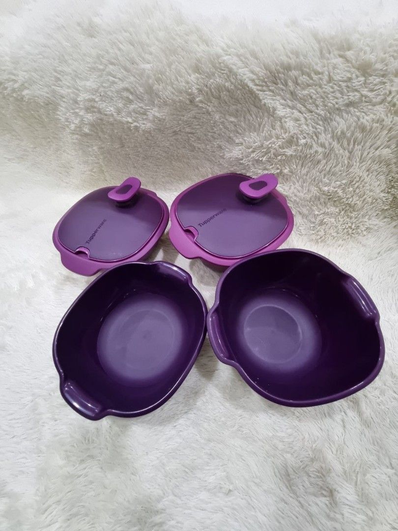 Tupperware (Category: Others) located in Subang Jaya. Submitted by mydiyana_11 (Listing ID 1461877220, Image 3). Description: Warmie Tup Indonesia set 📌Rm150✔️ 2.4L 3.4L Free postage.