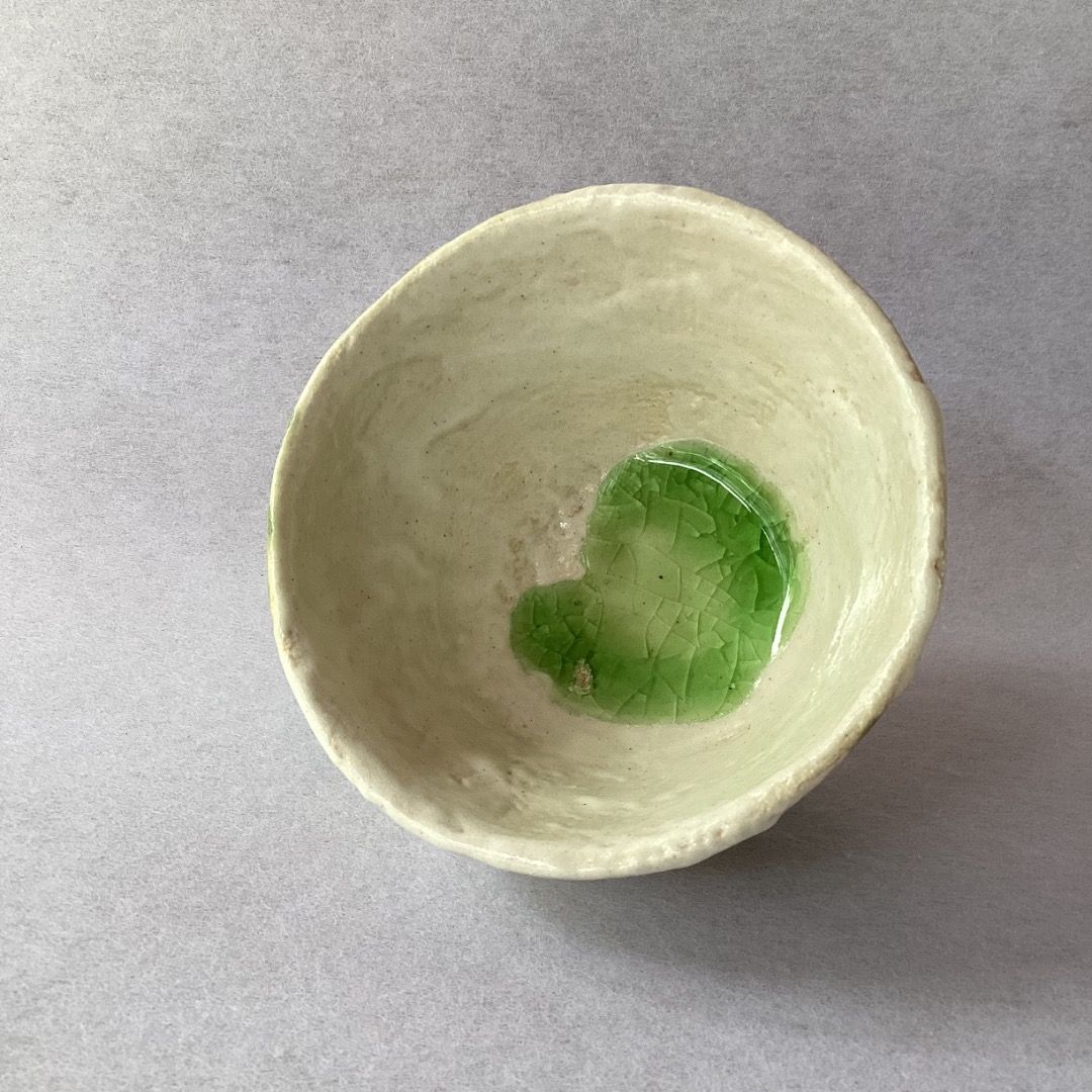 Two-Tone Green & Cream Oribe Style Chawan; signed (Category: Vases & Decorative Bowls) located in Davao. Submitted by atbpshop192593 (Listing ID 1462003949, Image 2). Description: Php250 Two-Tone Green & Cream Oribe Style Chawan; signed H: 2.5 inches L: 4.7 inches Please REVIEW PHOTOS We use 100% repurposed packaging materials SF starts at Php70 via Flash Express First to pay.