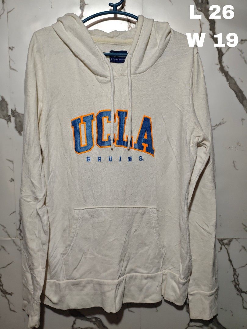 UCLA CHAMPION BRAND (Category: Coats, Jackets and Outerwear) located in Las Pinas. Submitted by yokiesse (Listing ID 1462016259, Image 1). Description: .