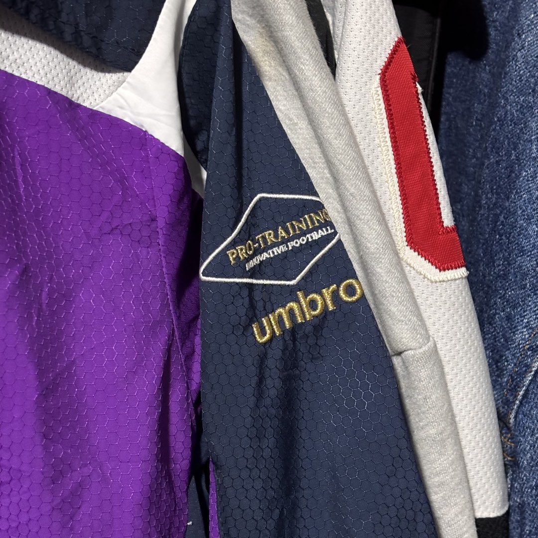 Umbro Pro-Training Long Sleeve Purple Top (Category: Longsleeves) located in Caloocan City. Submitted by bonsatocha43876 (Listing ID 1461980732, Image 3). Description: - Umbro Pro-Training long sleeve top - Color: Purple - Includes complete tags - Measurements: Width 23 inches, Length 26 inches - Price: P700.